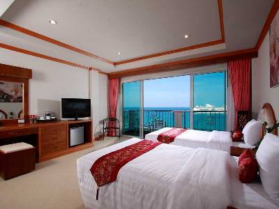 Absolute Beach Resort Phuket Bagian luar foto